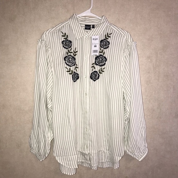 NEW Cruel Girl Striped Flowy Flower Top Medium - Picture 2 of 6